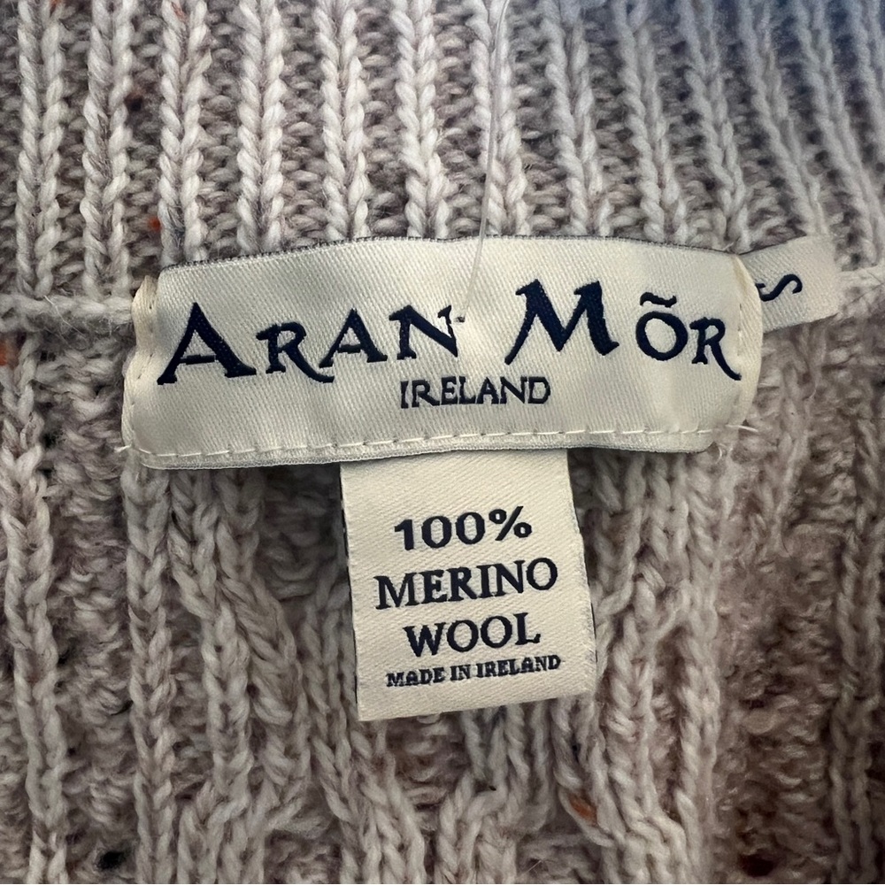 100% merino wool zip up